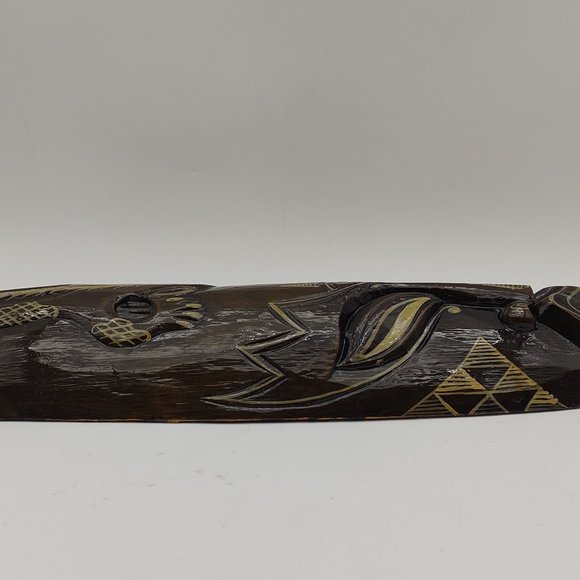 Wood Indonesian Tribal Wall Mask With Lizard - Picture 8 of 11